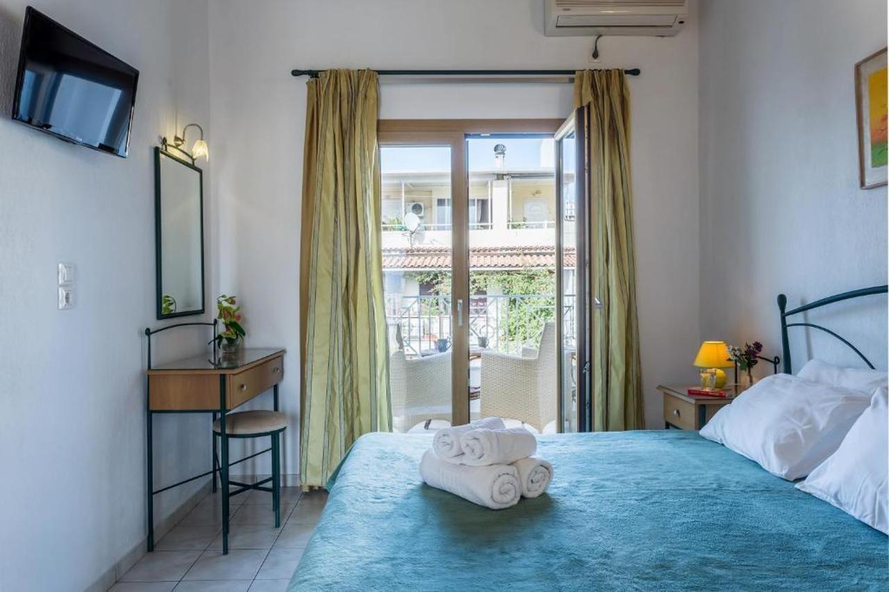 Ritsa Studios Skiathos-stad Buitenkant foto