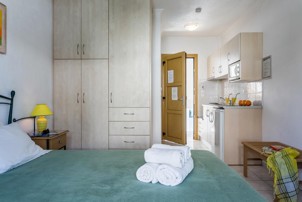 Ritsa Studios Skiathos-stad Buitenkant foto