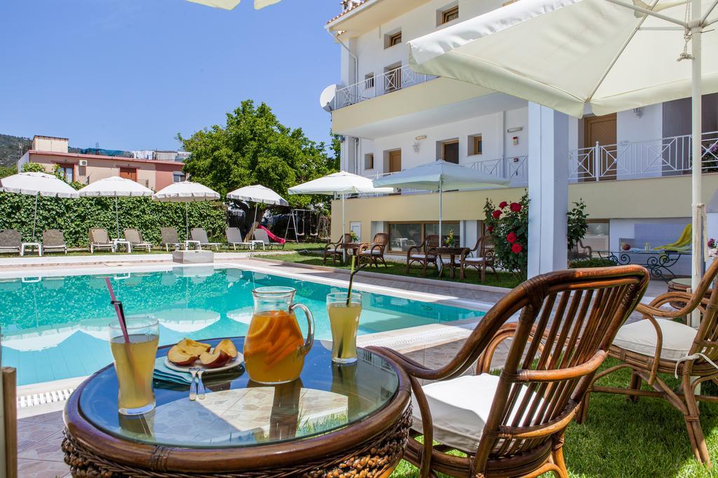 Ritsa Studios Skiathos-stad Buitenkant foto